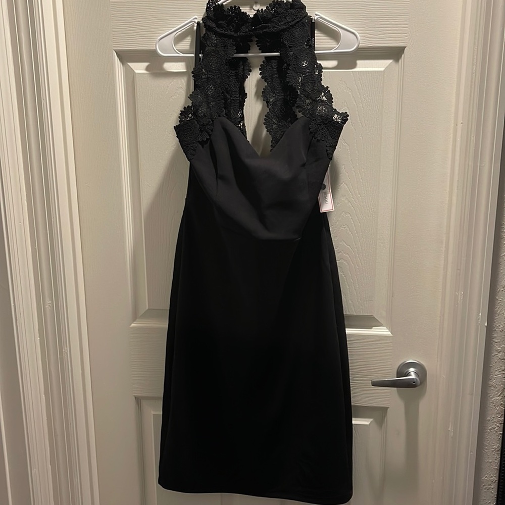 Bisou Bisou women dress with lace size 16 color black stretchy fabric NWT